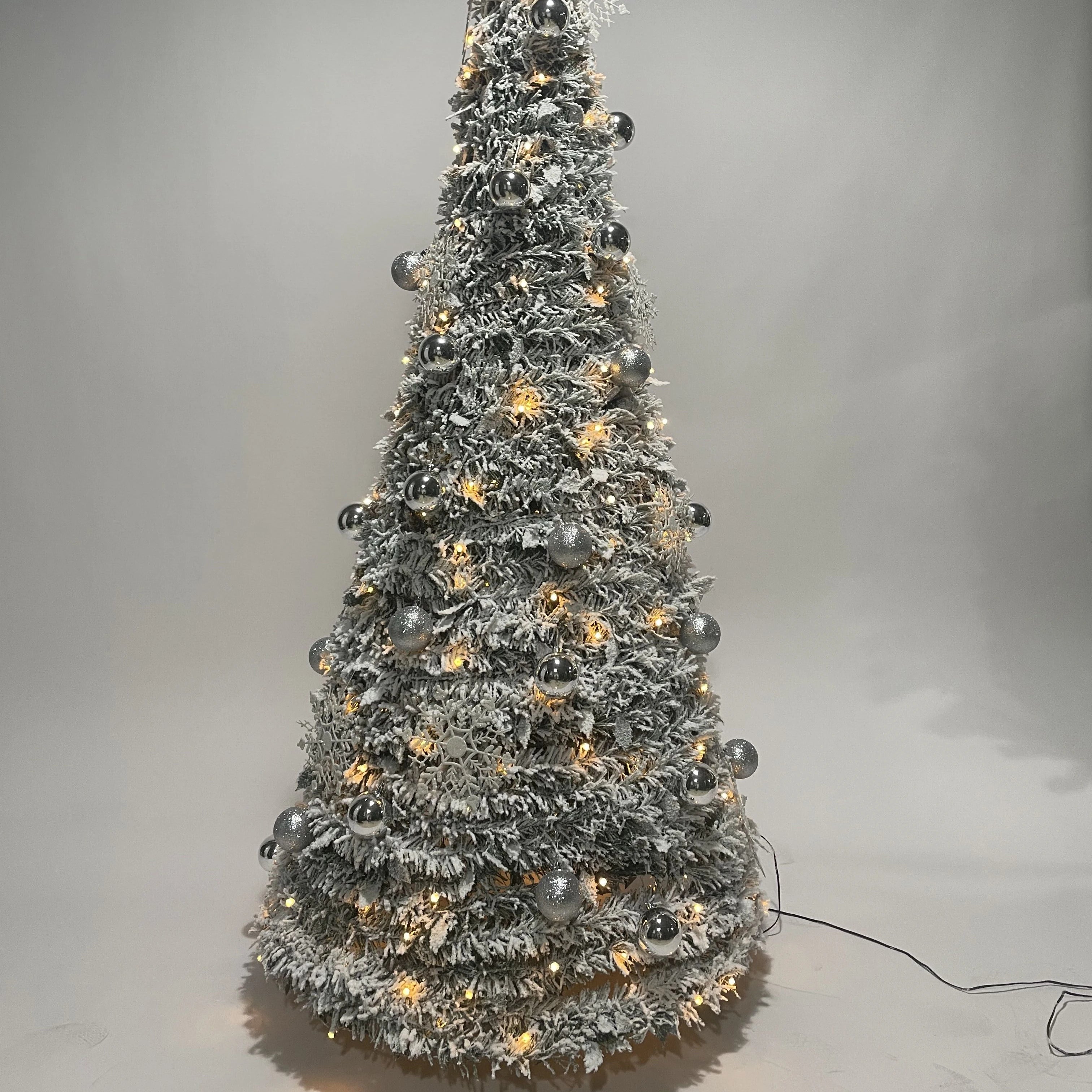 Artificial Folding Christmas Trees 180cm 6ft Luxury Home Flocked Decoration Folding Christmas Trees